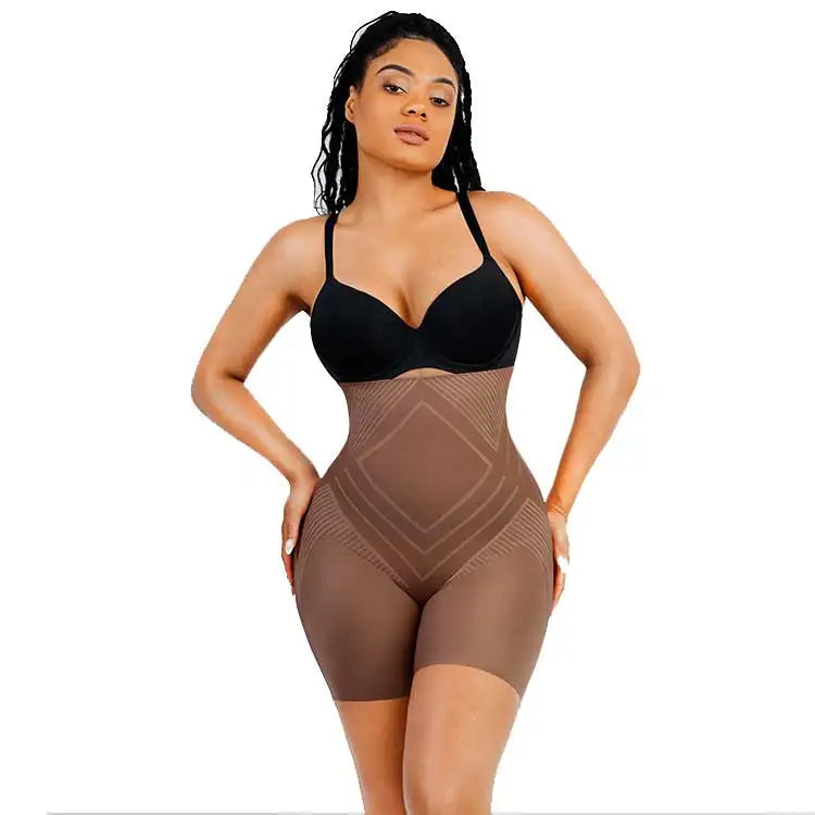 Curvara SmoothLift™ High-Waisted Mid Thigh Short