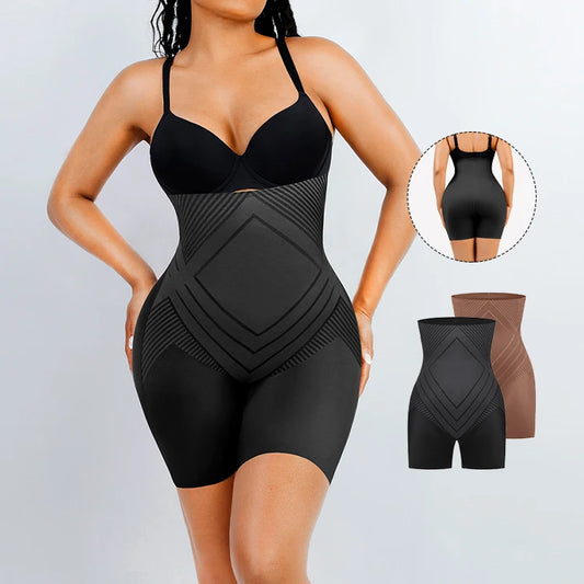 Curvara SmoothLift™ High-Waisted Mid Thigh Short